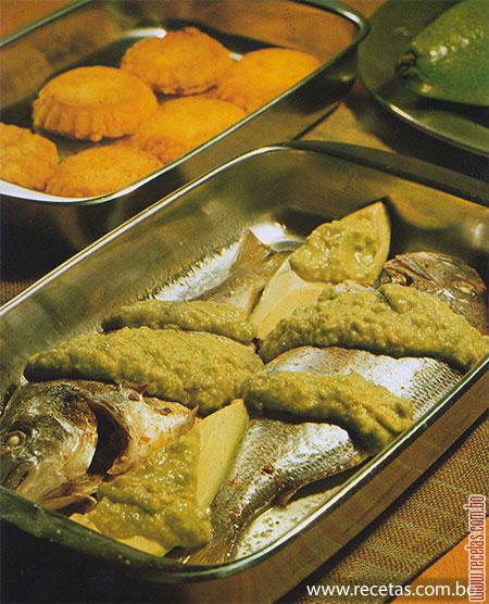 Dorada con aguacates