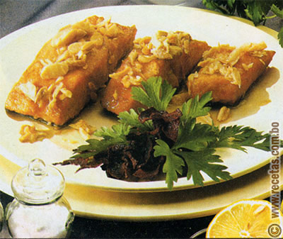Salmón con almendras