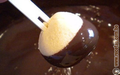 Dulces de mantequilla de maní y chocolate, receta - recetas.com.bo