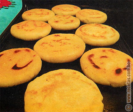 Tortillas de maíz (arepas), receta - www.recetas.com.bo