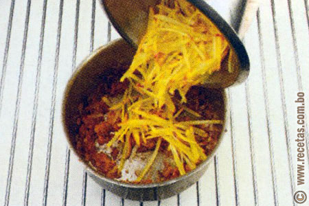 Preparación - Olluquito (Papa Lisa) con carne - Loncheras para el trabajo - Cocina saludable - Recetas Bolivia - www.recetas.com.bo