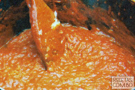 Preparación - receta Picante de pollo, con ají de huacareta - Recetas de Chuquisaca - recetas bolivianas - www.recetas.com.bo