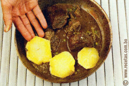 Preparación - Seco de res - Loncheras para el trabajo - Cocina saludable - Recetas Bolivia - www.recetas.com.bo