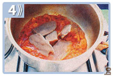 Ají de lengua - añadir las lonjas de lengua y cocinar