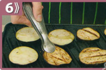 Ensalada de berenjena, grillar las berenjenas