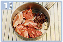 Guiso de cordero navideño, cortar el cordero en trozos