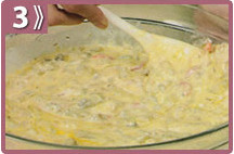 Moldeado de atún y berenjena, adicionar el queso