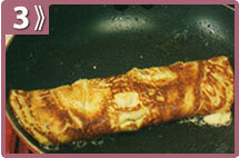 Trabajar moviendo la sartén, omelettes con paté de berenjena