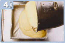 Queque de limón, verter la mezcla en un molde