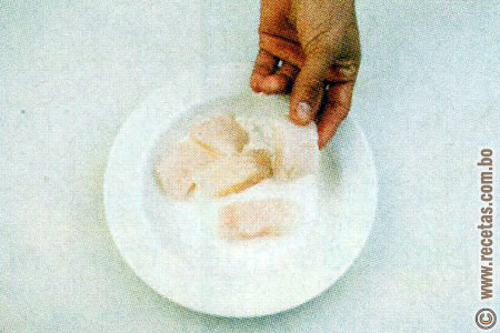 Preparación - Chicharrón de pescado - Loncheras para el Trabajo - Loncheras, cocina saludable - Recetas Bolivia - www.recetas.com.bo