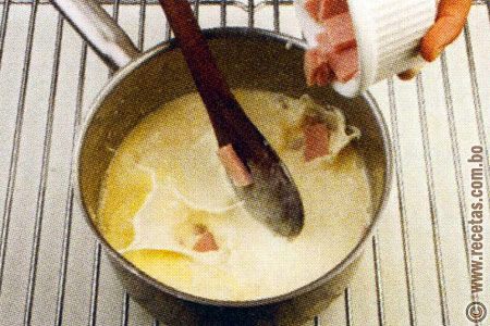 Preparación - Fetuccini a los Alfredo - Loncheras para el Trabajo - Loncheras, cocina saludable - Recetas Bolivia - www.recetas.com.bo